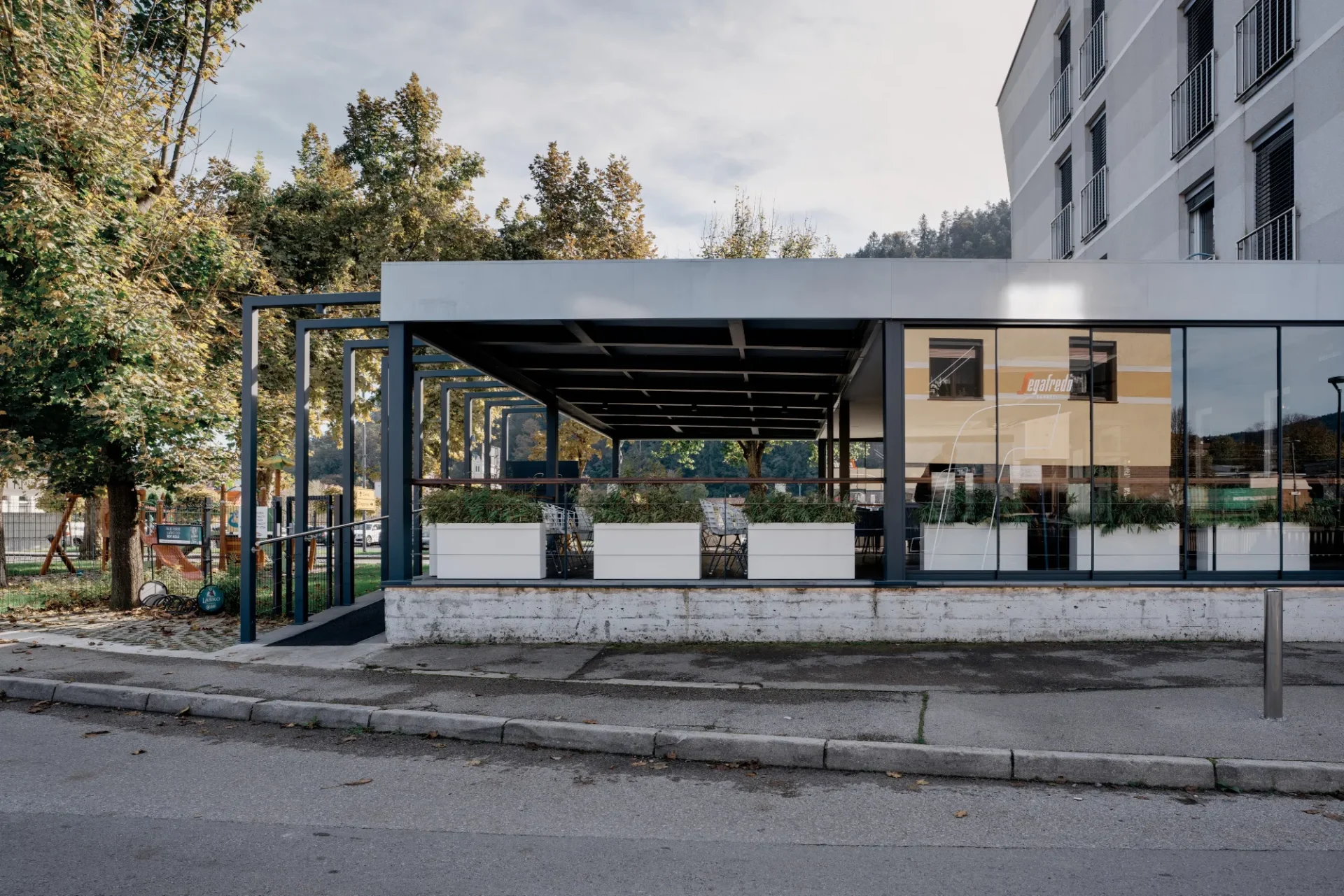 Kavarna Stara Pošta Litija 1